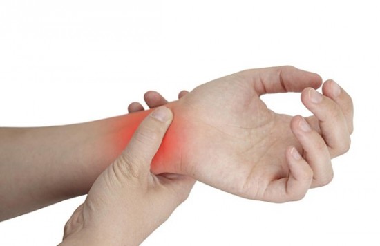 Biểu hiện của bệnh viêm khớp tay